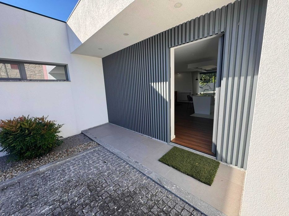 Moradia Térrea T3 com Piscina