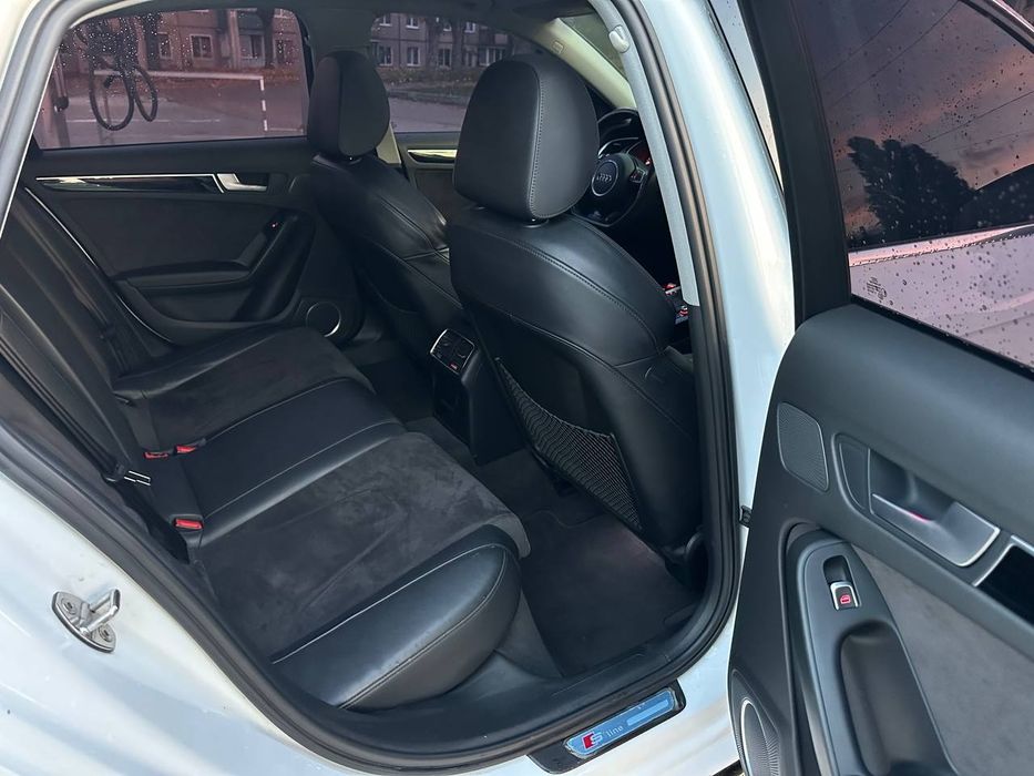Продам AUDI A4 B8 2.0 Quattro