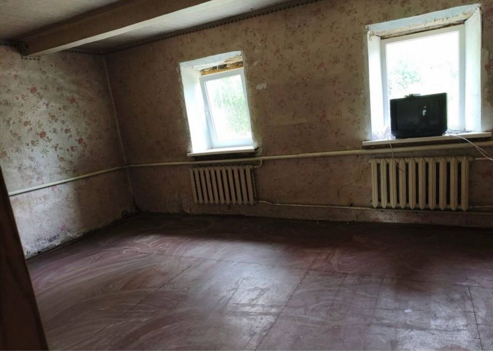 Продаж будинку село Озерна