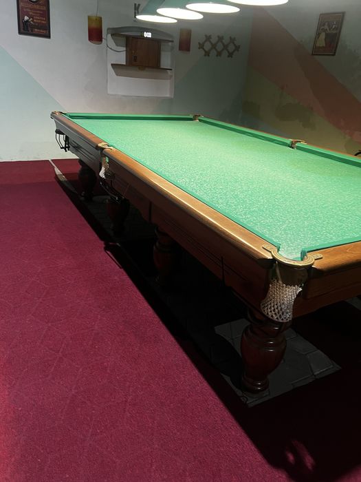 Більярд в ідеальному стані 11 фут.