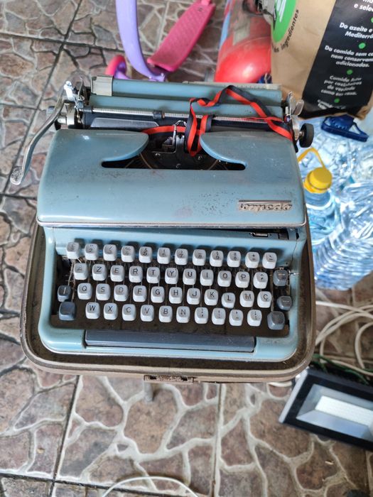 Máquina de escrever Torpedo