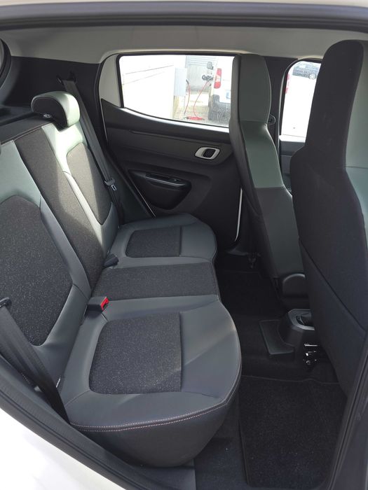 Dacia Spring Extreme Eletrico 65 48 kw, apenas 4836 km