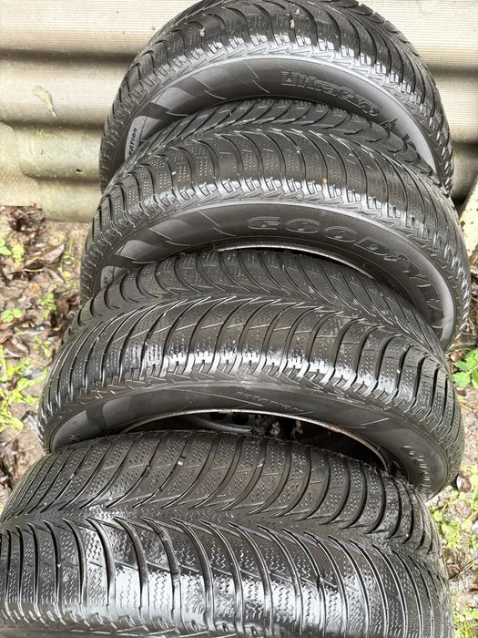 Колеса 215/65R16 з дисками