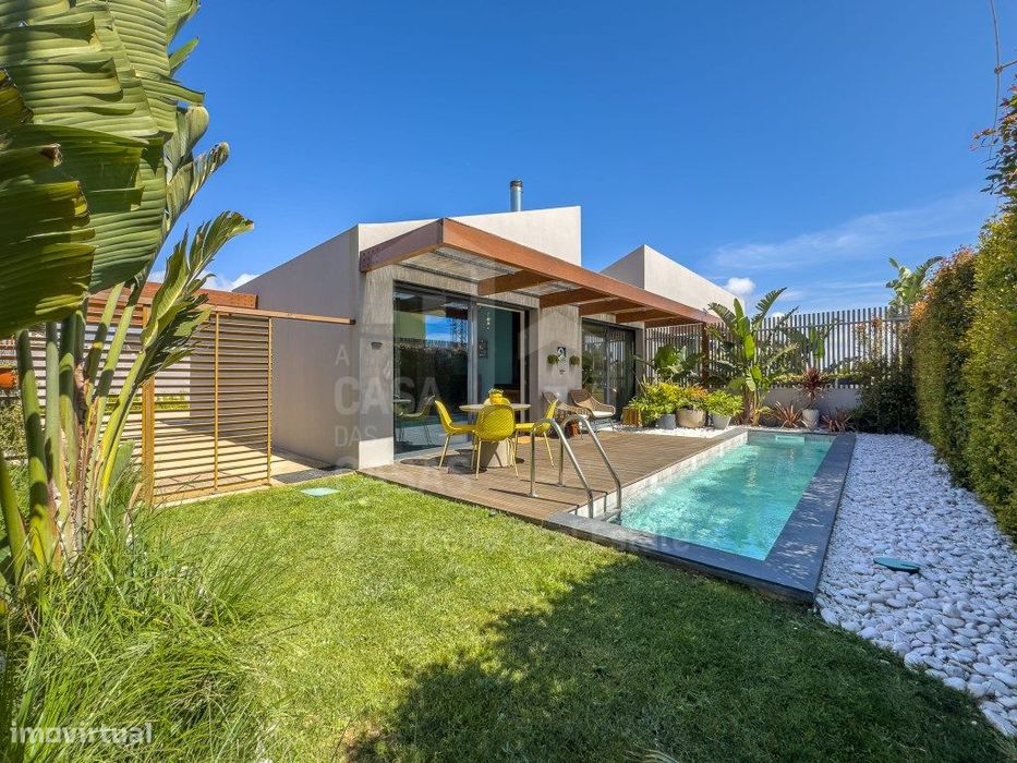 Vende Moradia T2 - Ericeira 3 Km, A Casa das Casas