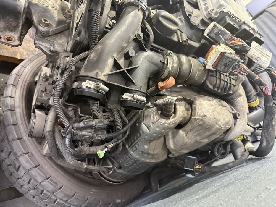 Motor e Caixa Citroen/Peugeot 1.6 HDI  Ref: 9H06