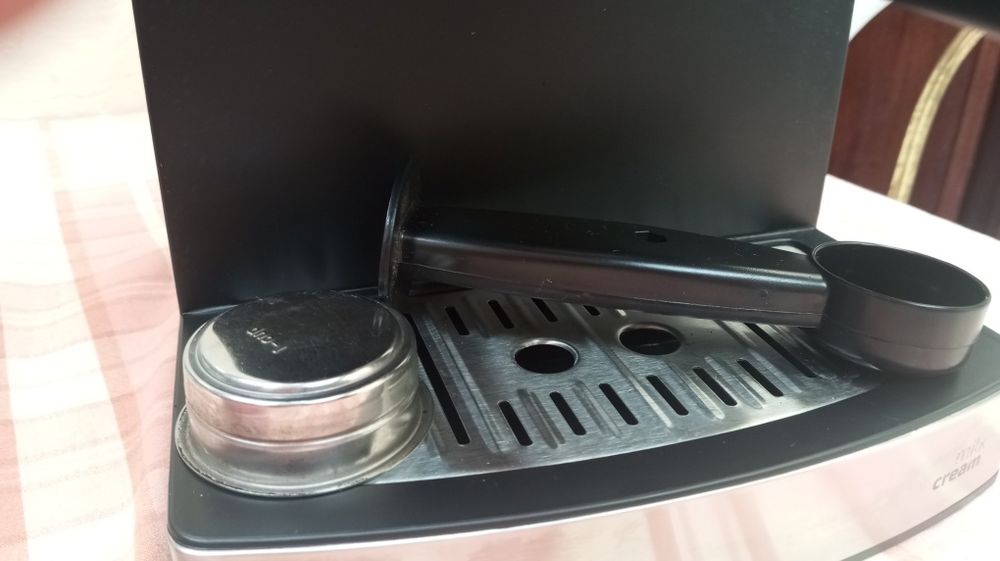 Maquina de café e outros