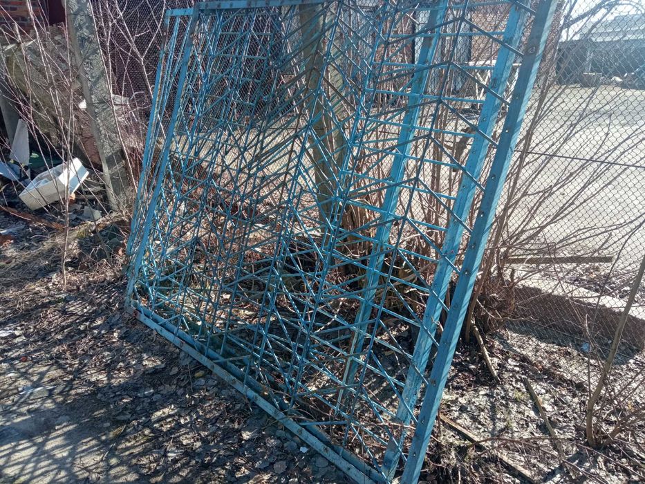 Віконні решітки металеві