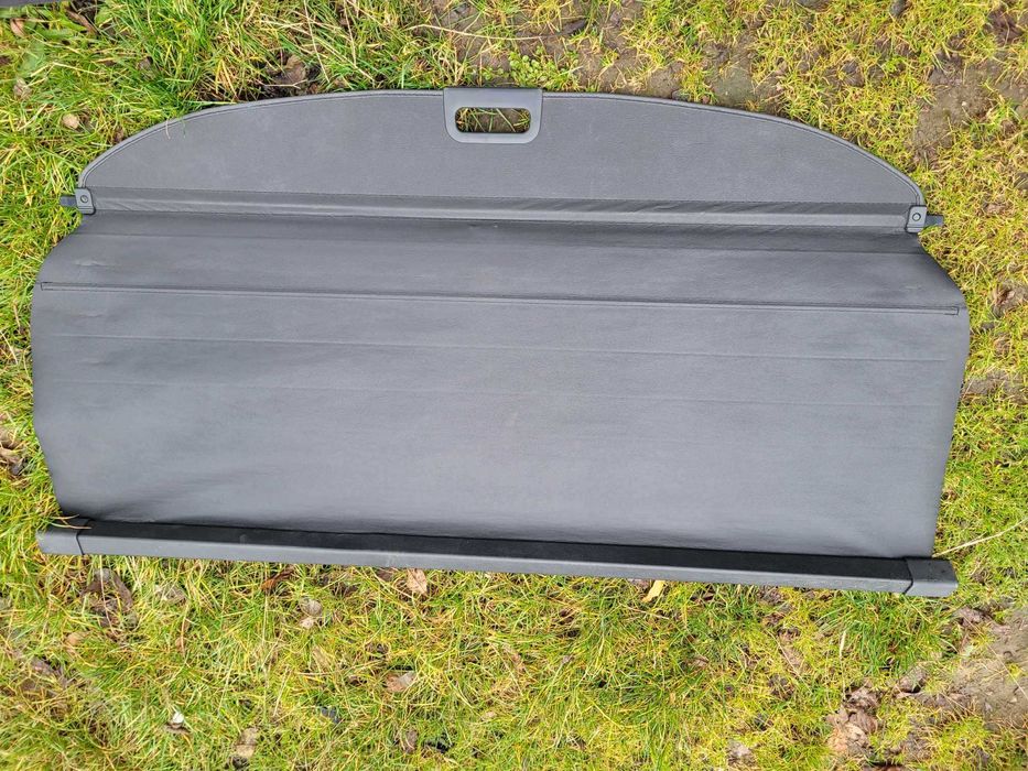 Штора багажника автомобіля Mitsubishi Outlander