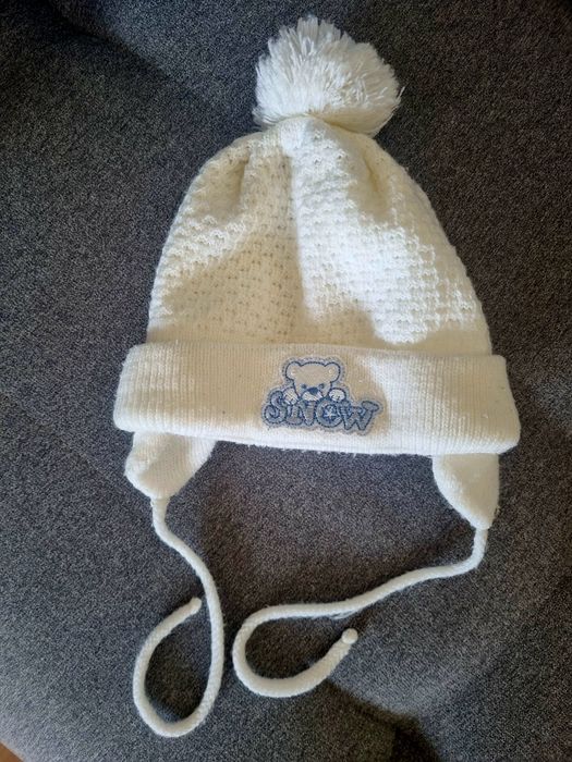 Czapka biała dziecięca