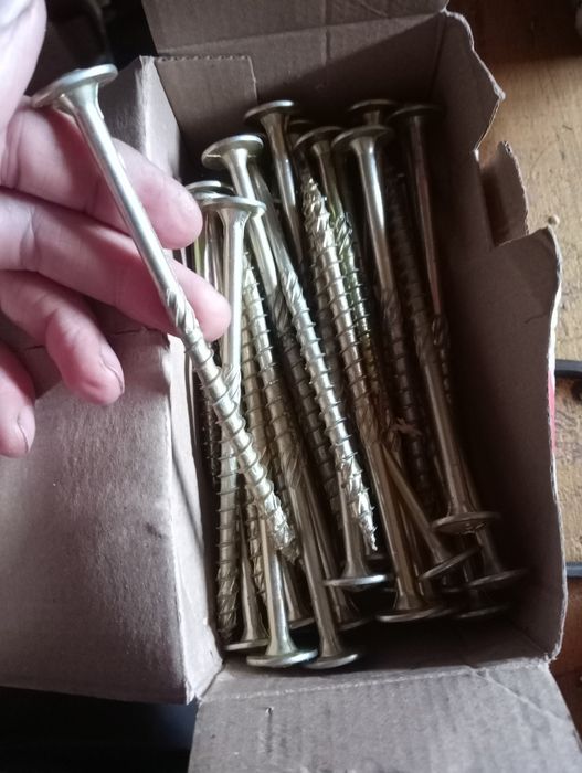 Конструкційні польські саморізи по дереву,