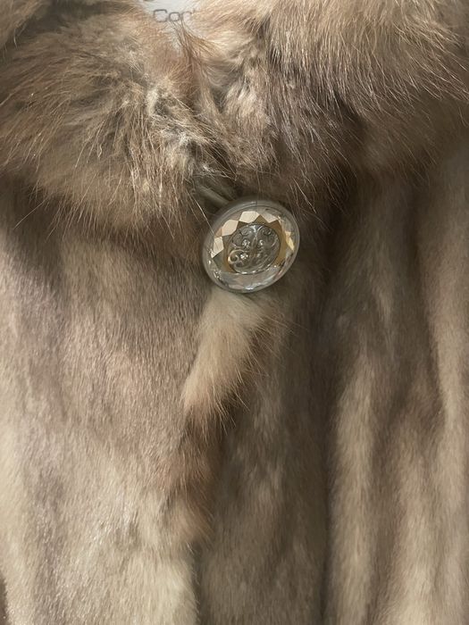 Норкова шуба автоледі