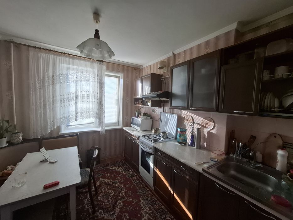 Продам 3х кімнатну квартиру на 5 Зарічному, Бродвей велика кухня 9 м