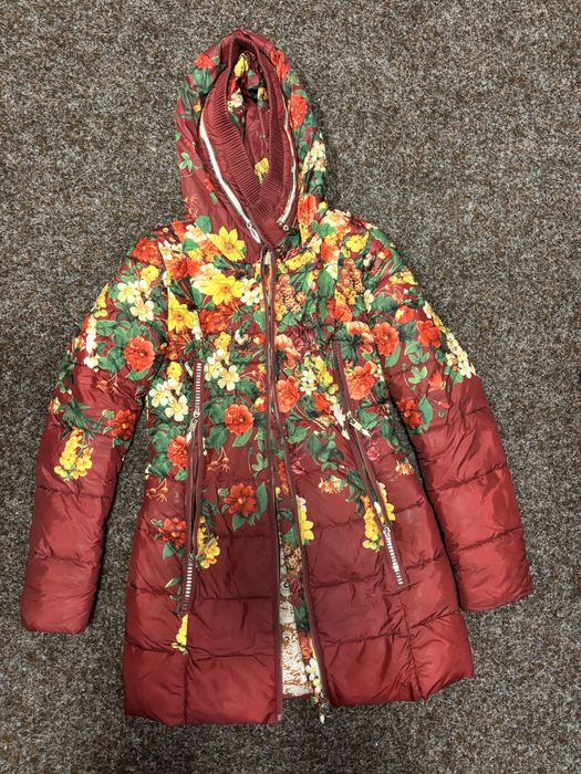 Продам зимові куртки