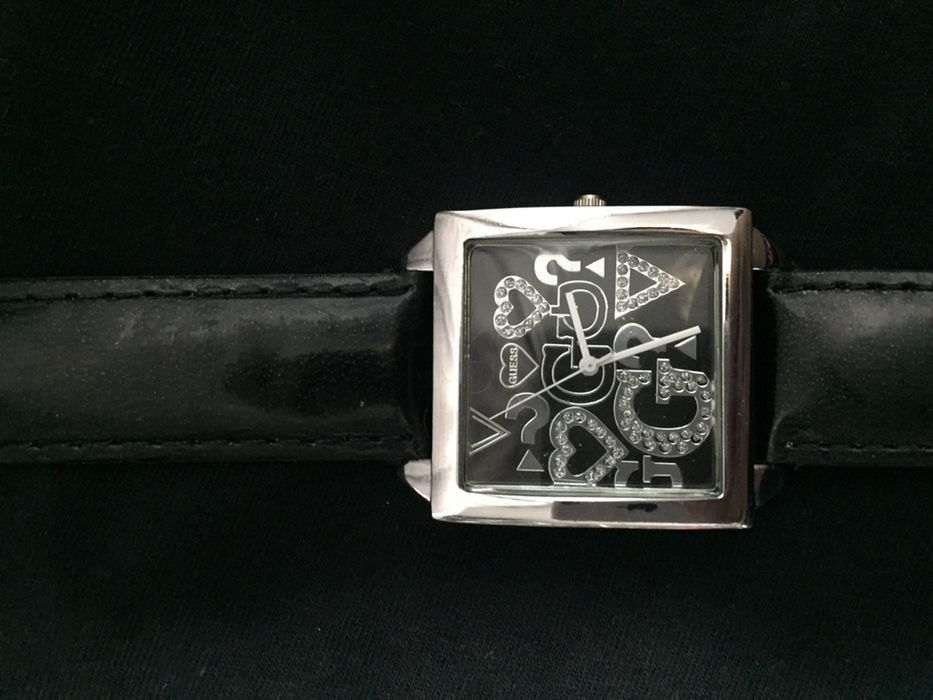 Часы guess годинник