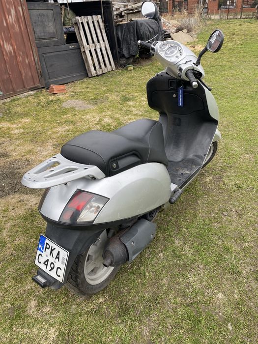 Skuter Piaggio 125