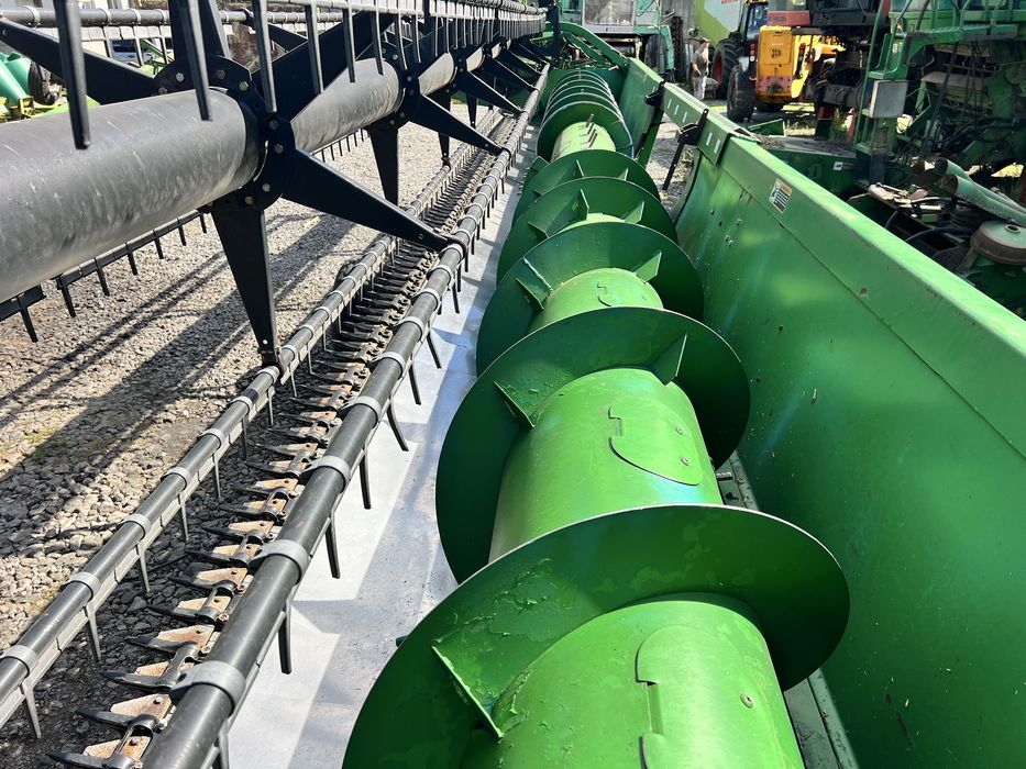 Жатка Флекс JOHN DEERE 630 flex на сою гідрофлекс