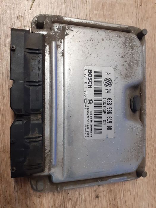 Sterownik KOMPUTER SILNIKA ECU VOLKSWAGEN GOLF IV