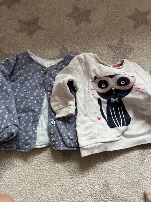 Bluzy w rozmiarze 80