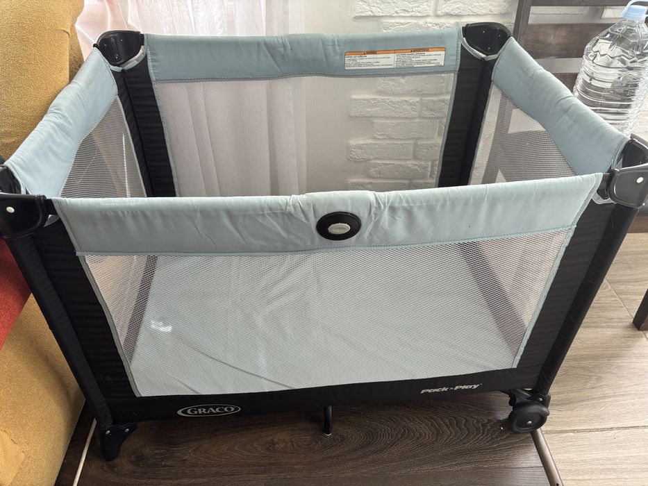 Манеж для дитини Graco