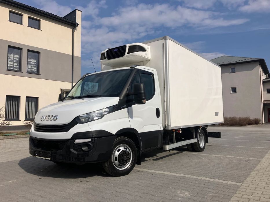 Iveco Iveco Daily 50c15 kontener, chłodnia 8 palet  Daily 50c15 chłodnia izoterma 8 palet  stan bdb