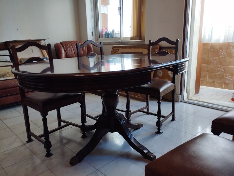 Mesa de sala Antiga