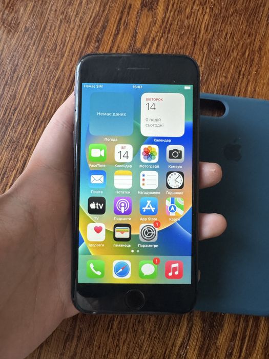Apple iphone 8 64gb акб 100%