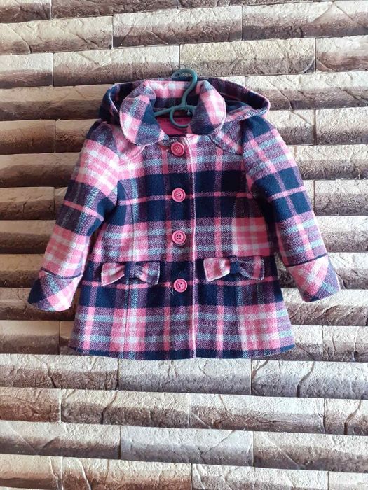 Шерстяне пальтішко на 1-2 роки.