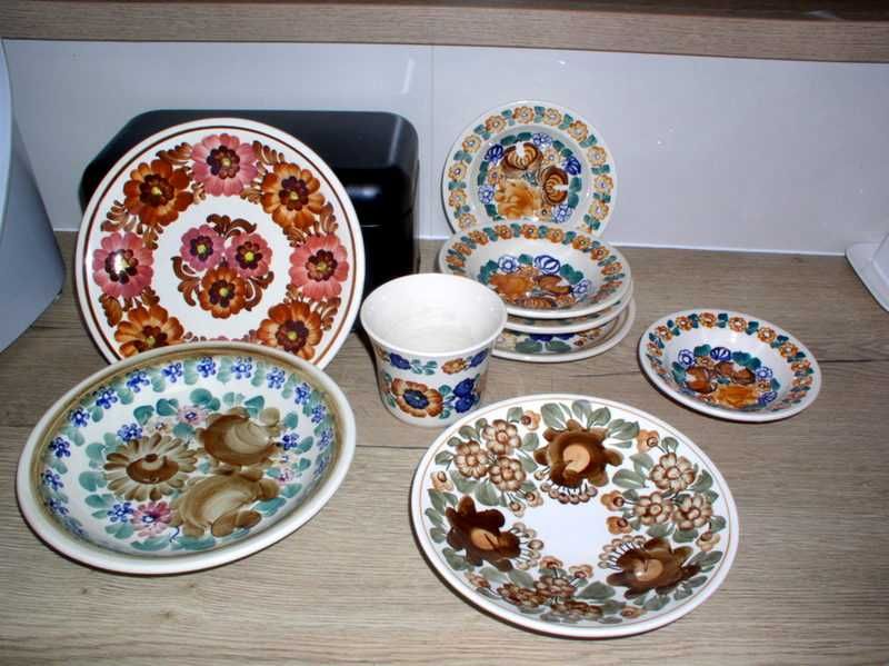 Włocławek fajans talerze miski ręcznie malowane