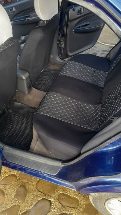 Продам мазду 323 1996р  1,5 бензин