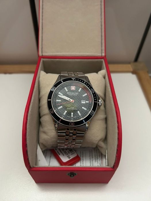 Часи Swiss Military-Hanowa