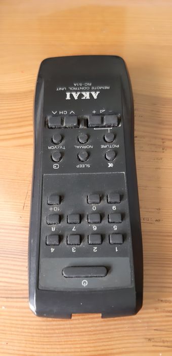 Pilot TV AKAI RC-51A