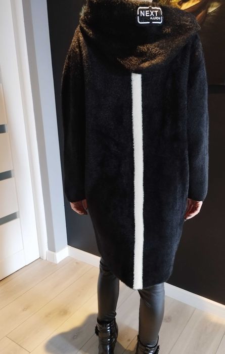 Płaszcz damski  czarny