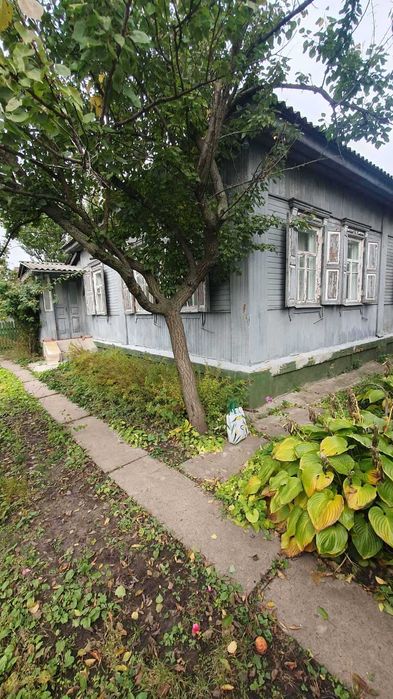 Продам будинок в центрі міста