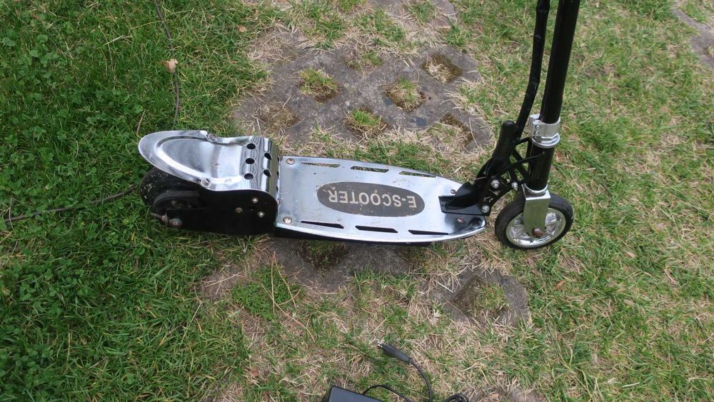 Hulajnoga elektryczna E-Scooter dziecięca