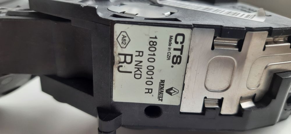 Педаль газа Renault Megane 3