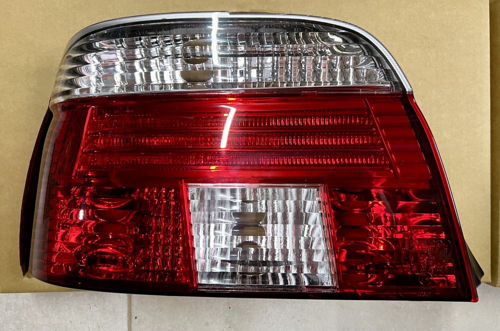 2 X Farolins traseiros Bmw 520d, 530d, E39 4 portas de 1995 a 2000