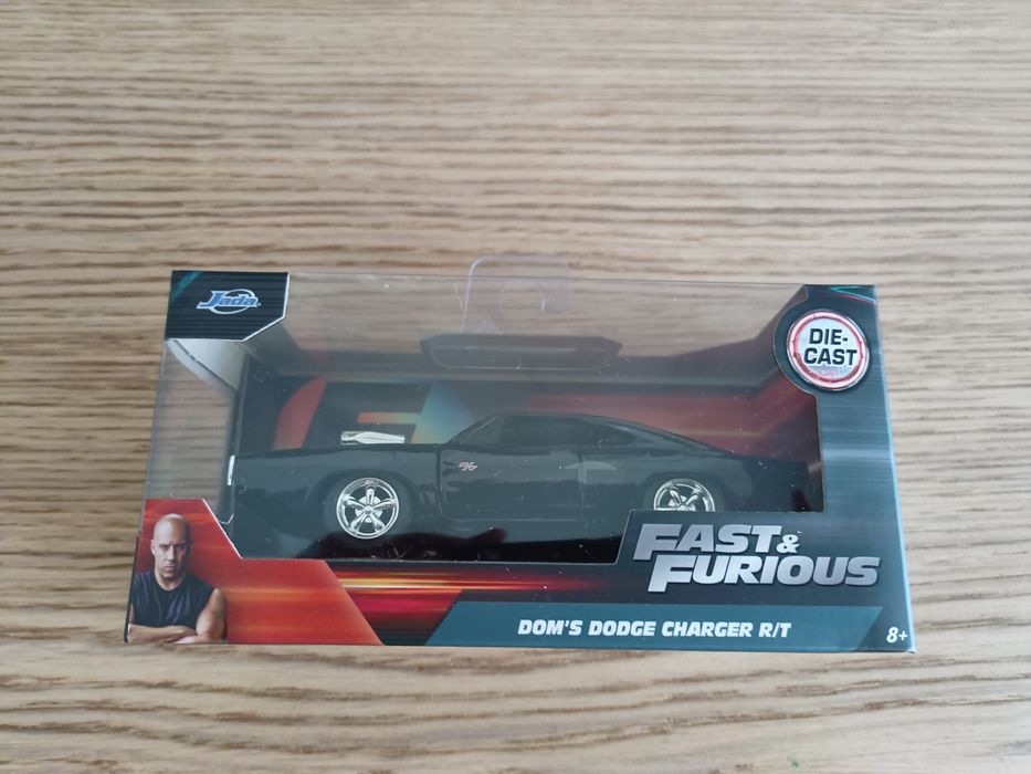 Impecável Diecast 1:32 Dom's Dodge Charger R/T Fast&Furious