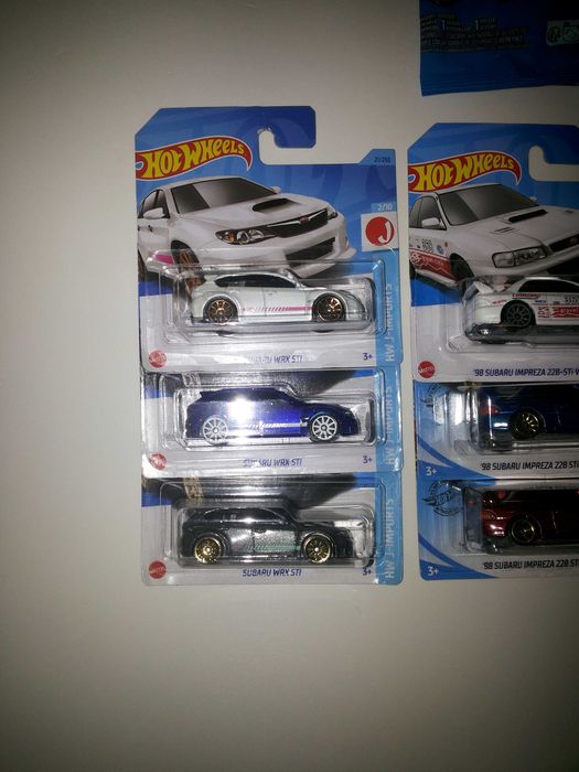 Subaru e Mitsubishi - Hot Wheels - Matchbox - Carros Coleção 1/64