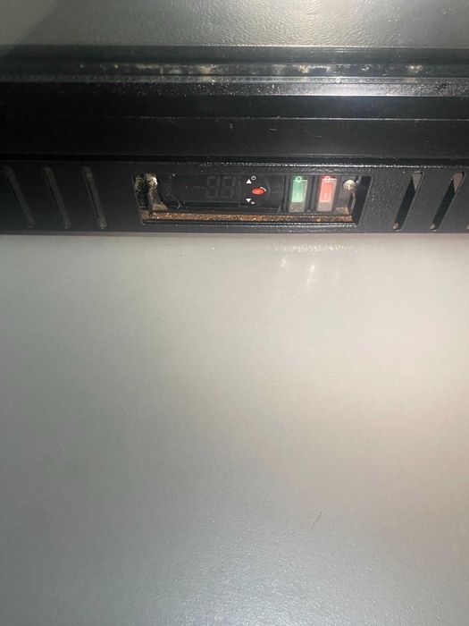 Холодильний шкаф scan domestik SC 140H