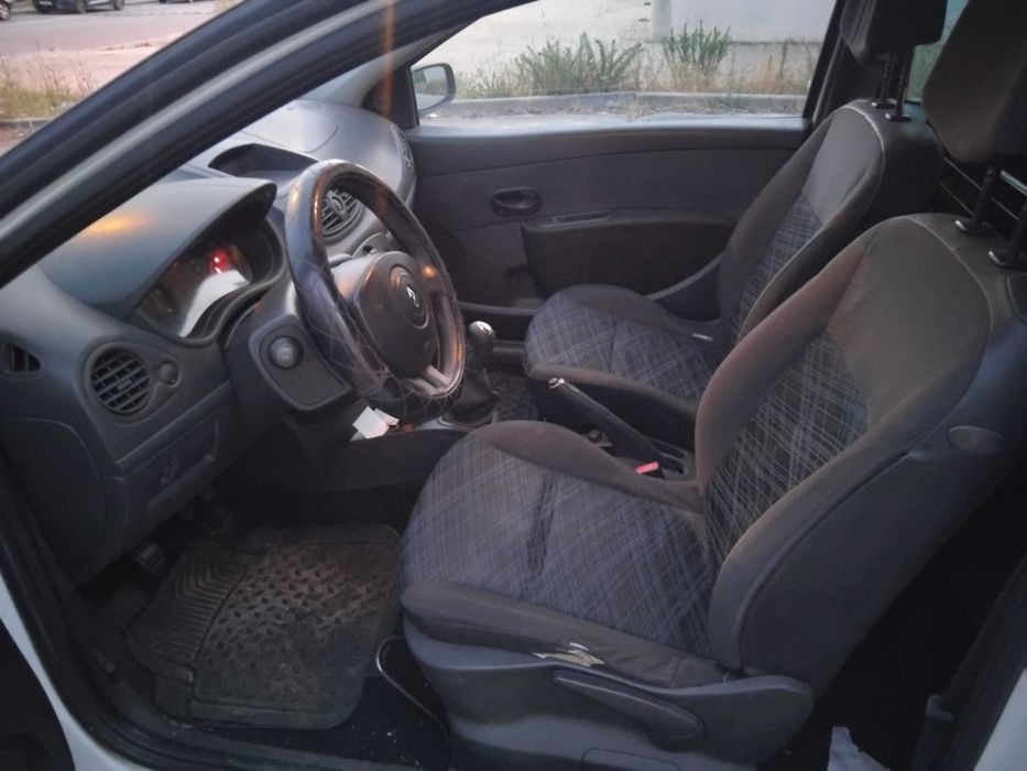 Renault clio 3 comercial