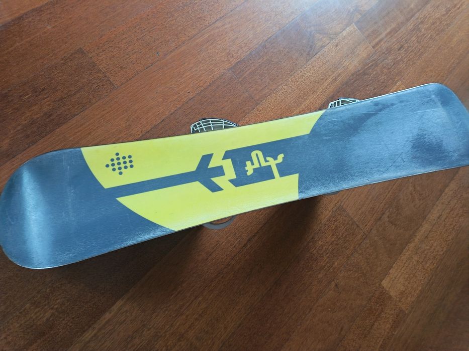 Deska snowboardowa SRUF 138 cm