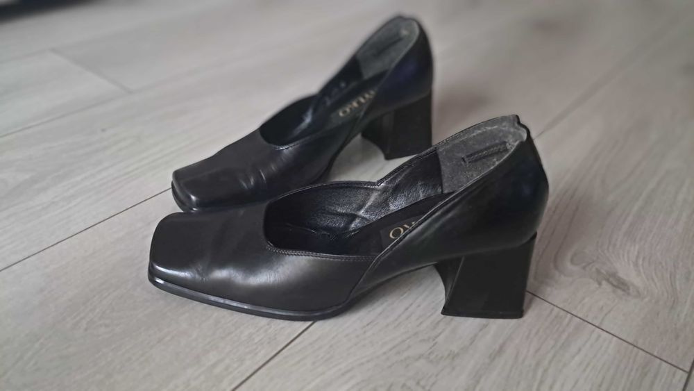 Buty damskie skórzane, czarne roz. 38 Ryłko