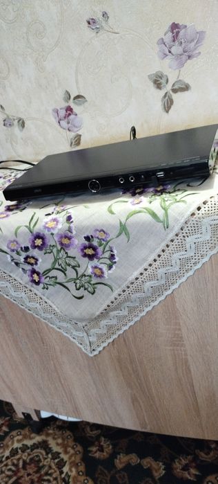 Продам DVD-плеер Bravis 610 N