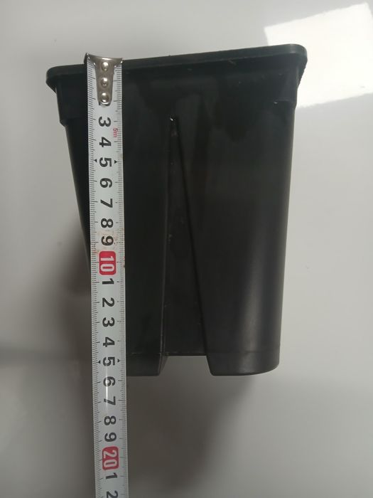 Doniczki produkcyjne 2l kwadratowe