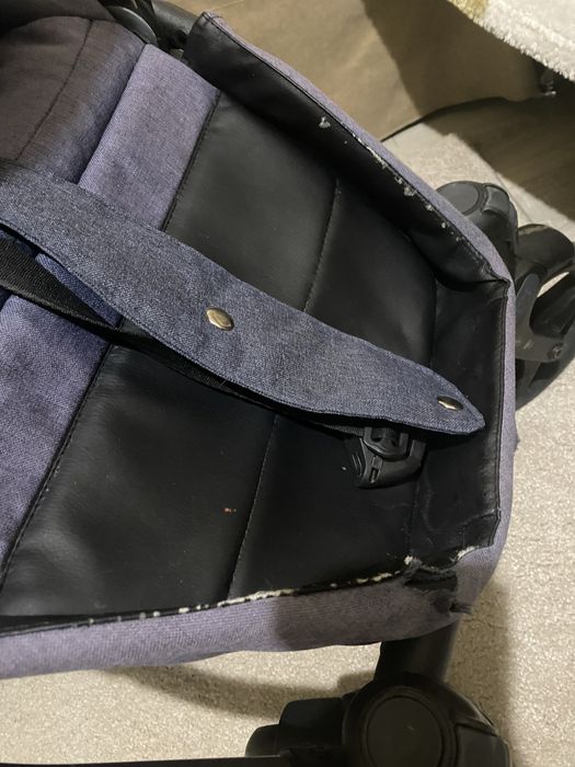 Прогулянкова коляска