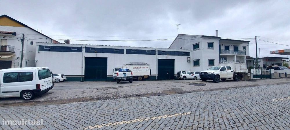 Armazém destinado a comércio em Laboeiro
