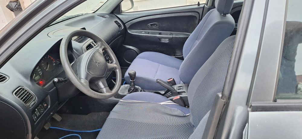 Mitsubishi carisma 1.3 classic gasolina