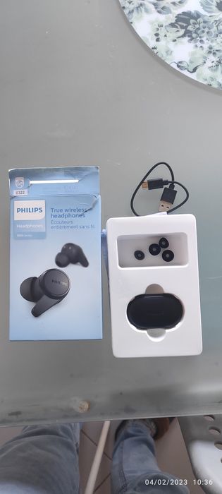 Caixa de carregamento para Ear buds/ headphones Philips 1000 Series