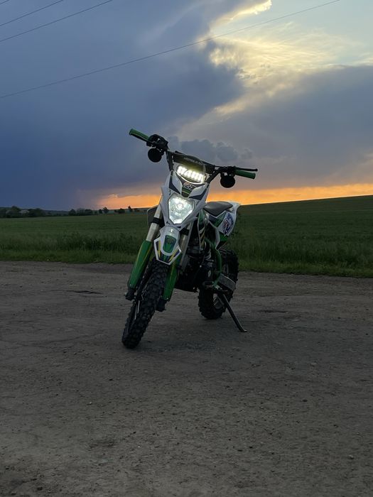 Продам пит байк motoleader