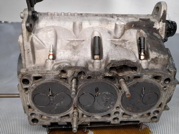 Colaça / cabeça do motor SEAT Ibiza III (6L1)